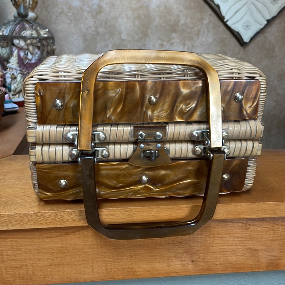 Vintage Straw Basket Handbag - Picture 7 of 16